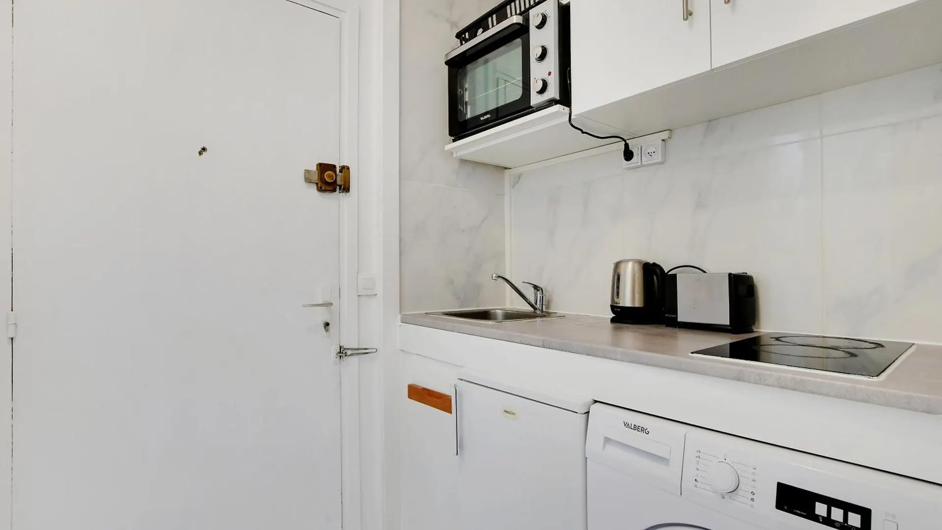 Alesia Apartment *